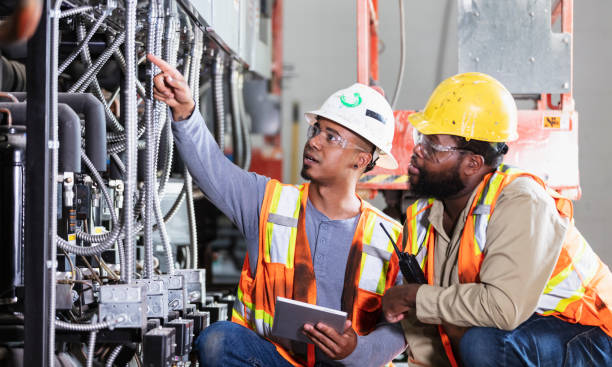 Best Local Electrician Companies  in Lawrenceville, GA